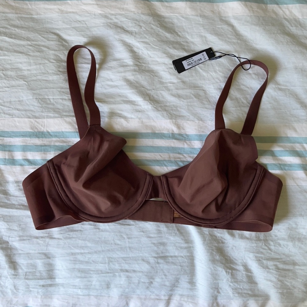 New with tags size 36b skims mesh bra